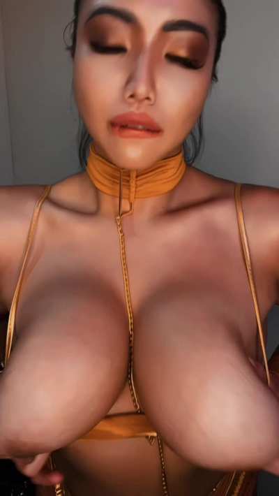is it just me or princess Leia get bustier?