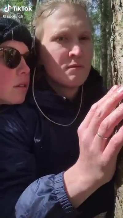 Hang on, Bella