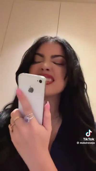 🥰