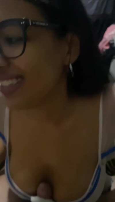 Happy tits 