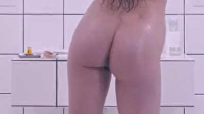 Margaret Qualley - The Substance - ASS - SMOOTH SLOWMO