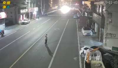 WCGW if I stand in the middle of the street looking at my phone