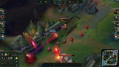 Best outplay my friend has ever achieved with Akali after twenty games with her