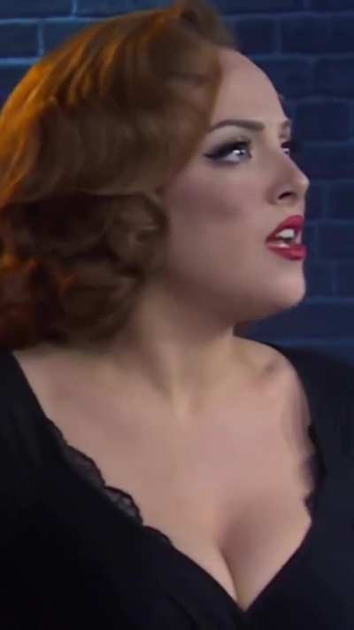Elizabeth Gillies