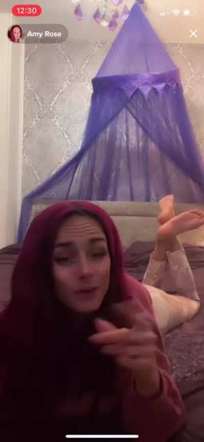 amyrose86uk was live
