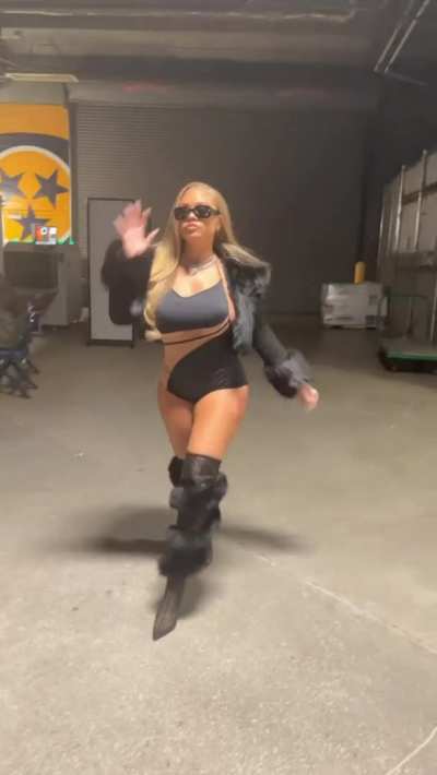 Thick thighs