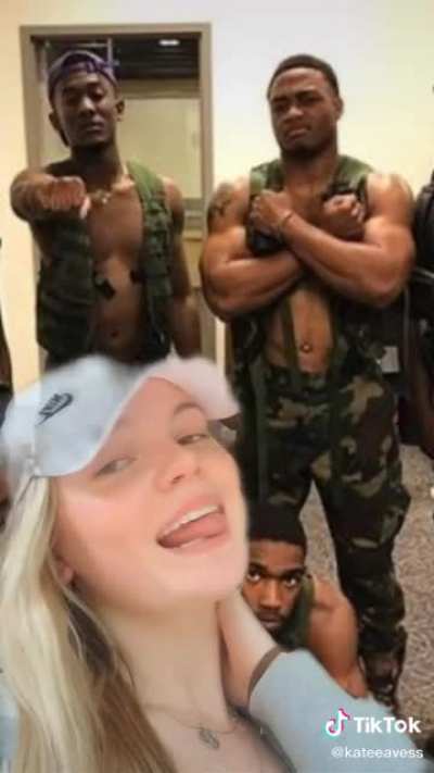 Beautiful Blonde👱&zwj;♀️ Totally In Love With Black Guys!