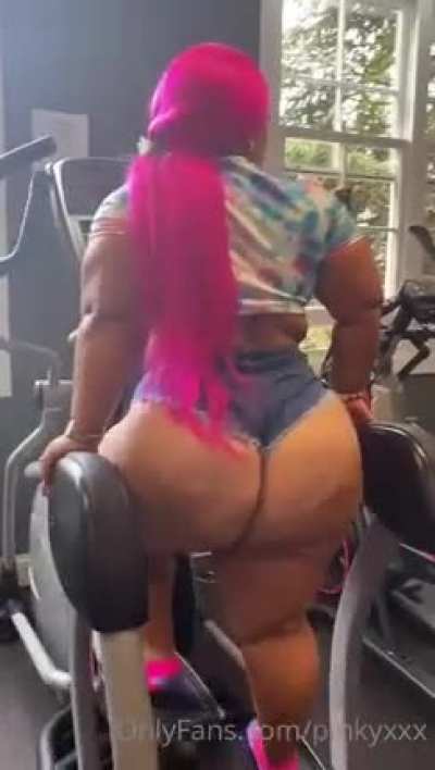 Pinkyxxx Sweaty Butt