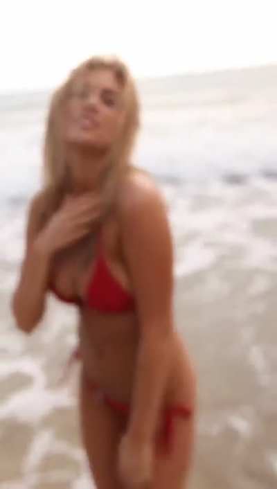 Kate Upton. 