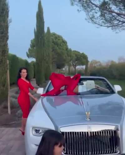 Cristiano Ronaldo&rsquo;s long time girlfriend gifted him a Rolls Royce for Christmas
