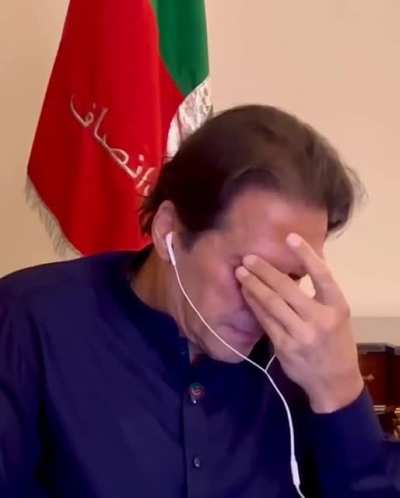 Fighting for a Nation and risking his life for Islam and for our nation! Tell me brothers and Sisters Will you Stand by Islam! Will you stand by Imran khans side! Will you Stand by Pakistan!!!