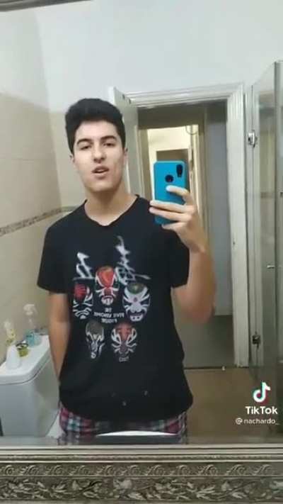 😐