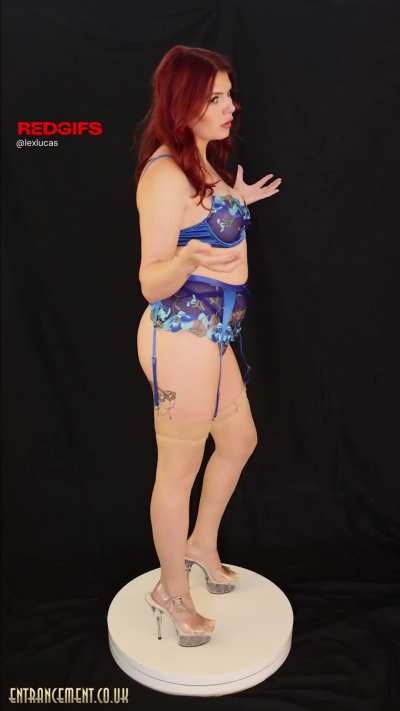Turntable: Lila Storm &amp;amp; Jasmine Brooks On/Off [Entrancement]