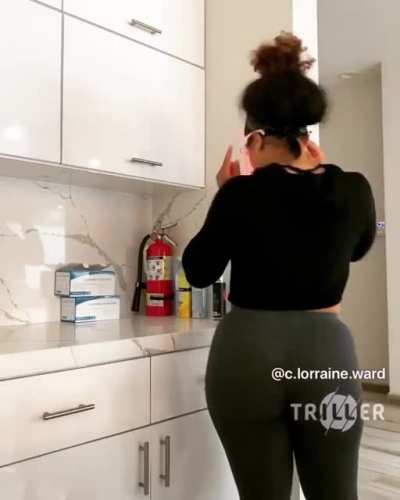 She&rsquo;s a snack 😋🙏🏿