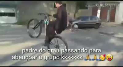 Padre do grau veio pra aben&ccedil;oar esse subreddit