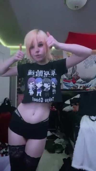 chloe has always been such a tease, can&rsquo;t wait til she makes an OF or a better twitter