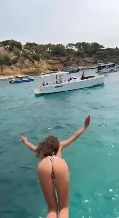 Hopping in - Lily Chee