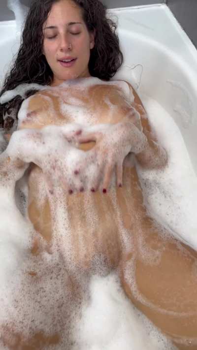 Foamy titties