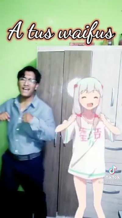 Waifus 😍😍😍
