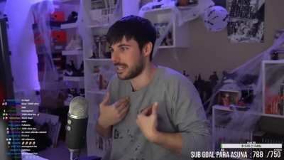 Ilu explicandole al juez por qu&eacute; tiene 20 ni&ntilde;as en su s&oacute;tano
