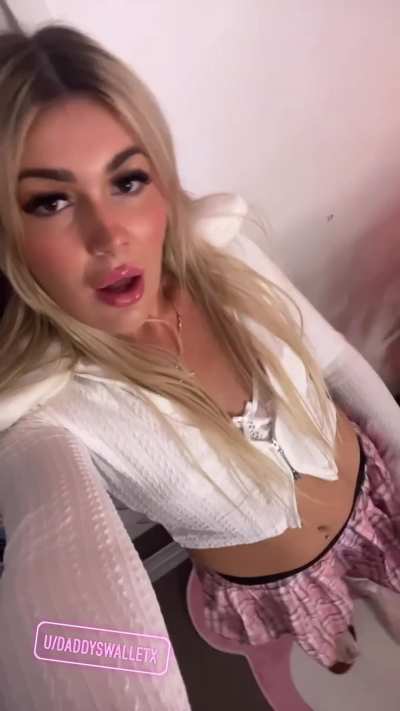 Have u ever sucked a girl&acirc;s dick before?