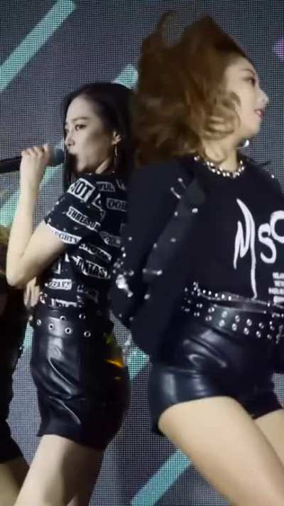 CLC - Yeeun &amp;amp; Seungyeon