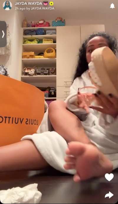 Them Soles😻