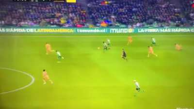 The defensive transition against Betis tonight was something this team really lacked in the previous years. Xavi in his post match press conference said, 
