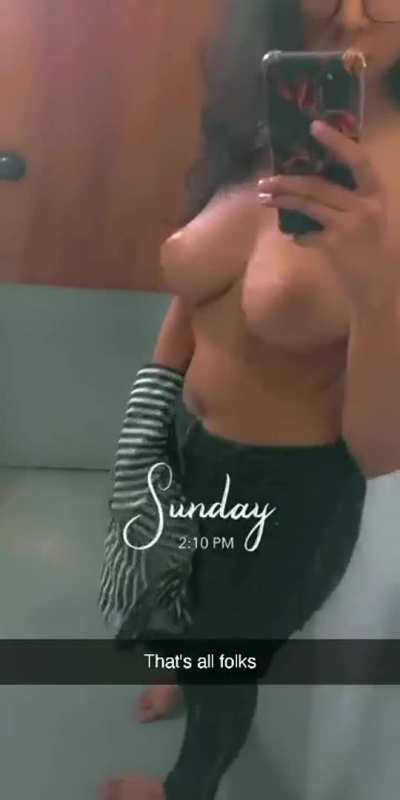 Horny Desi Girl Likes to get Naughty on Sundays!! Don't Miss her Latest Exclusive Viral Stuff. Pic's &amp;amp; 8 VIDEO'S Link in Commentss