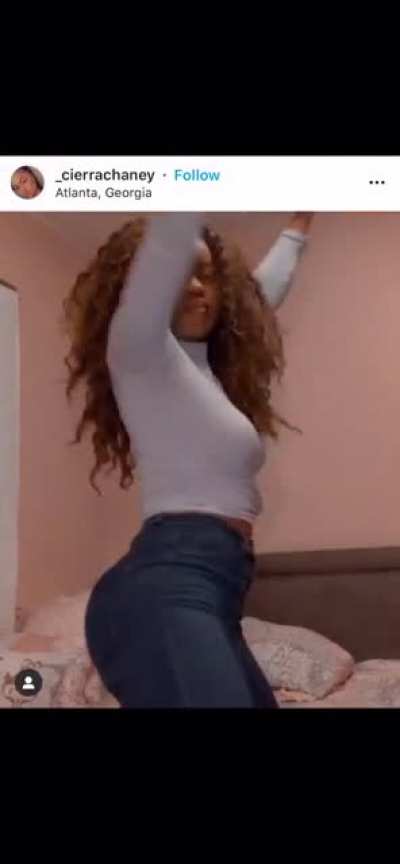 Audio bad but she&rsquo;s bad too 👌🏽