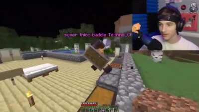 Guy in full Netherite keeps killing dude with no armor, karma comes back to him