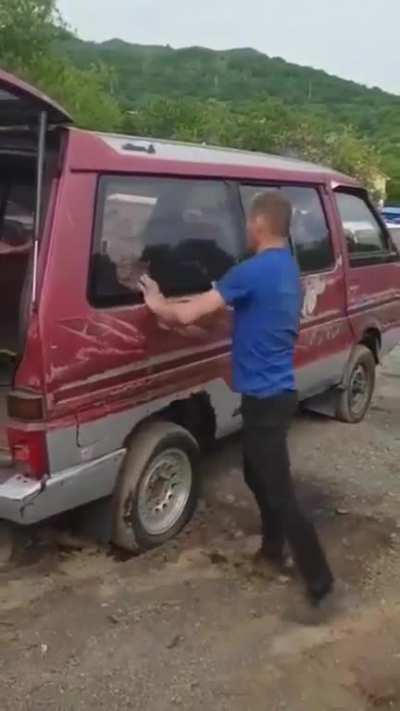 1-0 to the van. (Reddit Gulag Release Post)