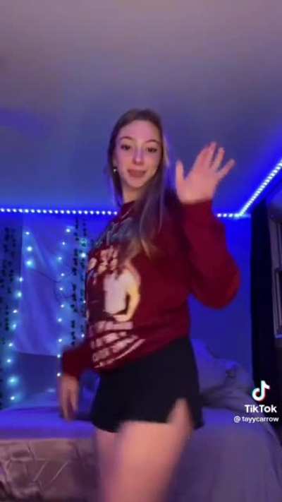 tayycarrowsimps - Video #6376