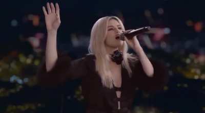 &ldquo;Wolves&rdquo; live
