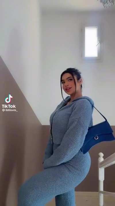 La 👸🏻🇲🇦 devait sortir d'une cave l&agrave;