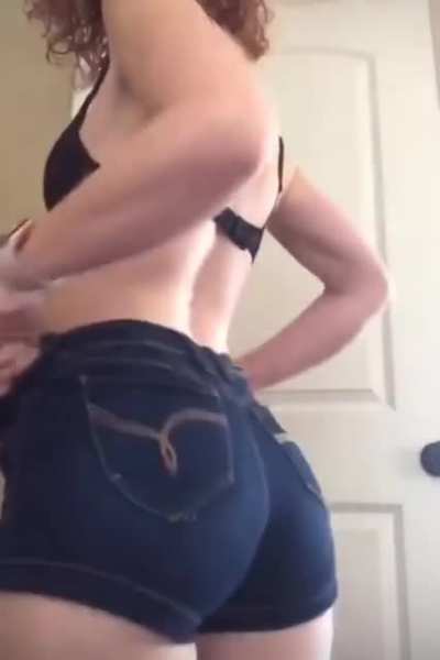 <3