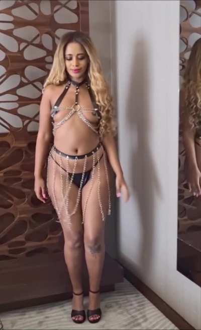 Can I be your weekend play thing?
