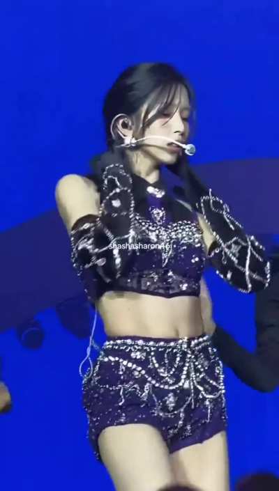 230924 Mina