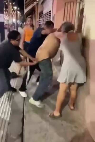 This is fightporn...isn’t it?