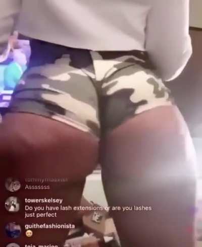 Classic Meg Clip