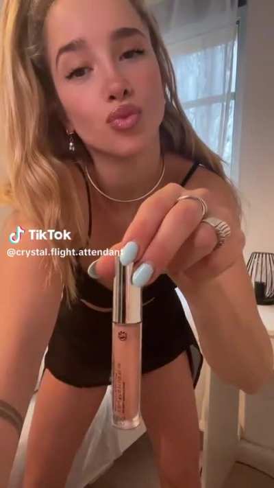 @crystal.flight.attendant