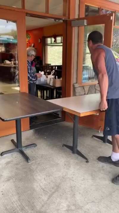 His food was slightly delayed, so he went crazy