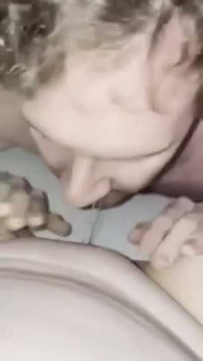 [other] my favourite thing to do is suck a wet pussy…