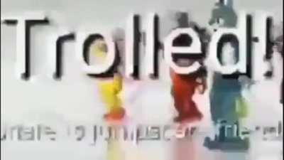fnaf junpscare icermez😁😁👍(trolledim😀)