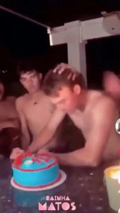 Happy Cakeday!