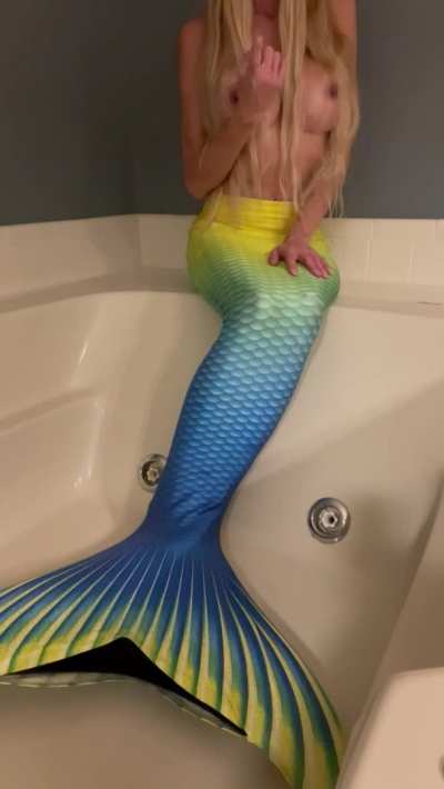 Come play with me 🫦🧜‍♀️
