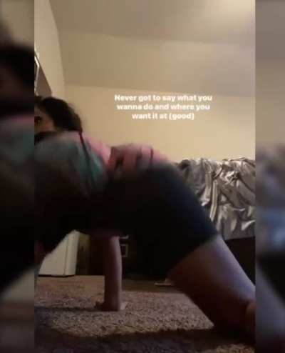 👀