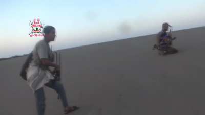 (NSFW) Houthi cameraman gets shot and chokes on his own blood