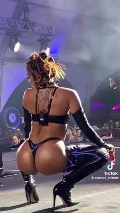 Imagine fucking this slut on stage
