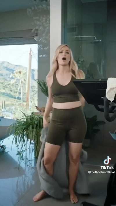Beth Behrs